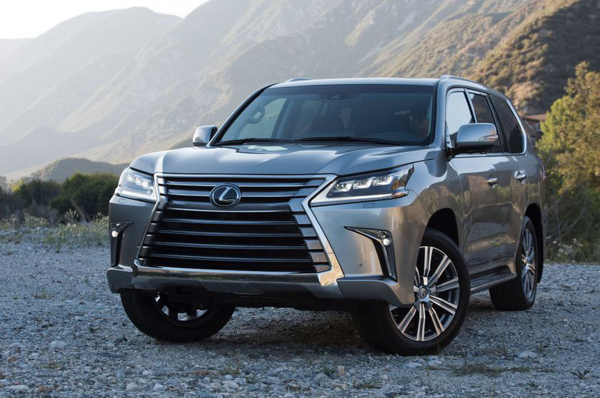 2017-2018_Lexus_LX_570_002
