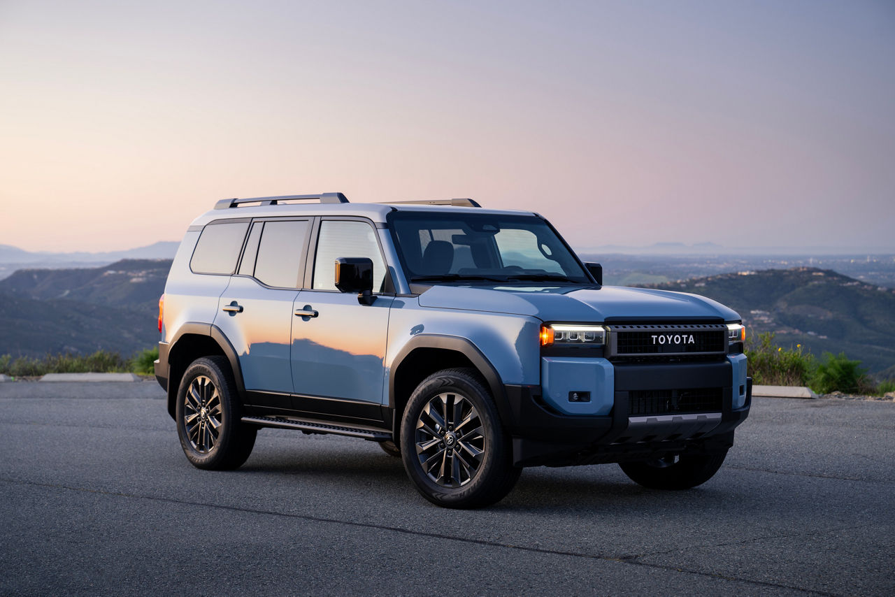 2024 Land Cruiser HeritageBlue 001