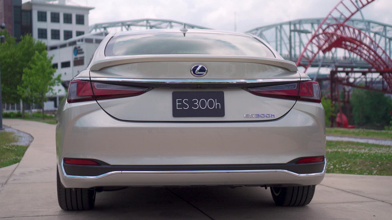 2019 Lexus ES