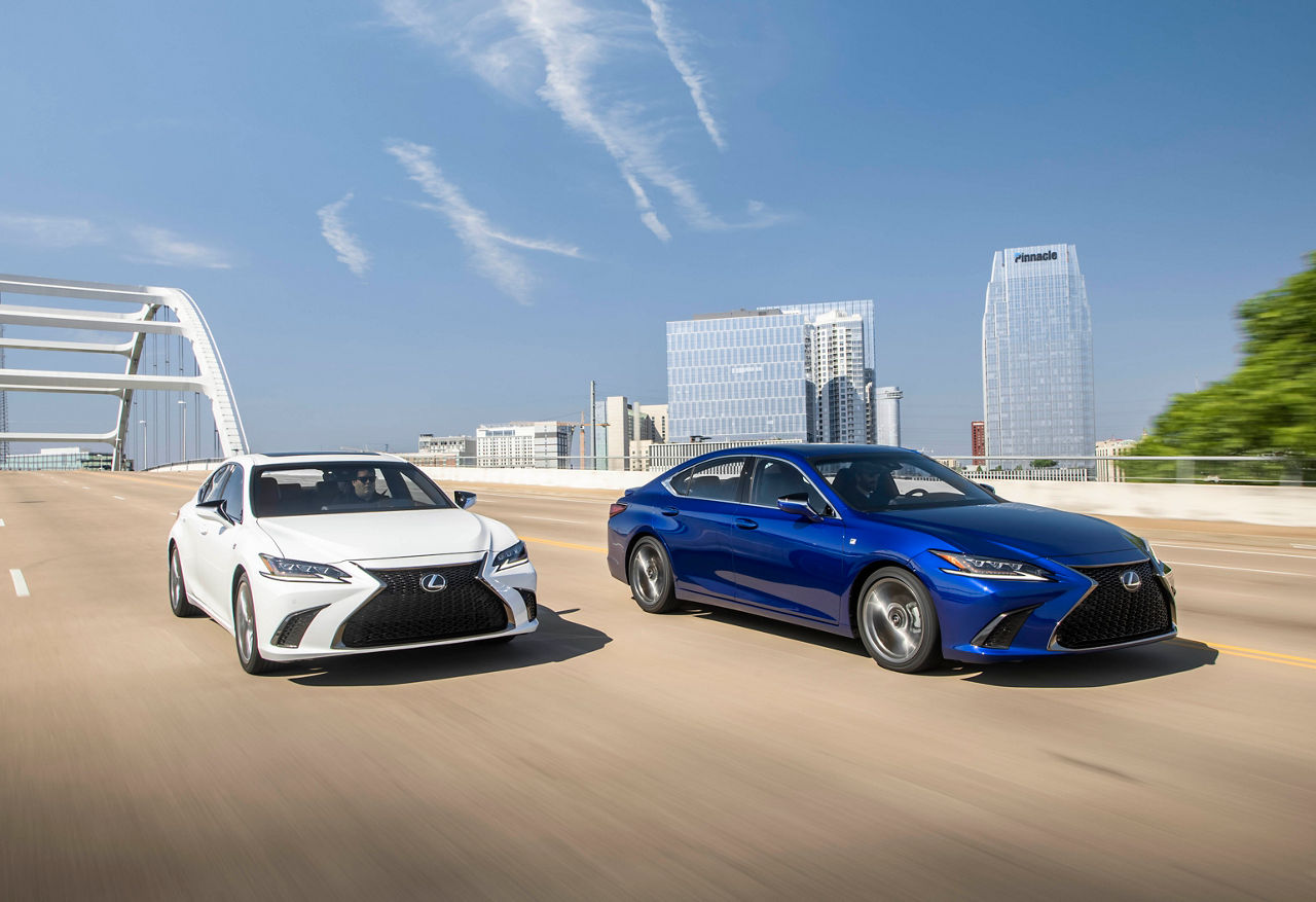 Lexus ES 350_Heat Blue CL_Nova White_FSport2